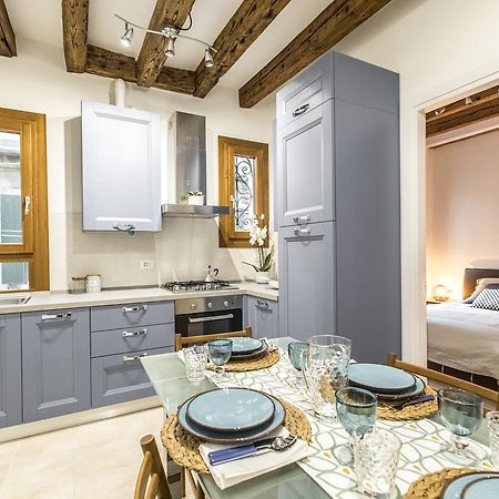 Ca Rezzonico Apartment R&R Venecia Exterior foto