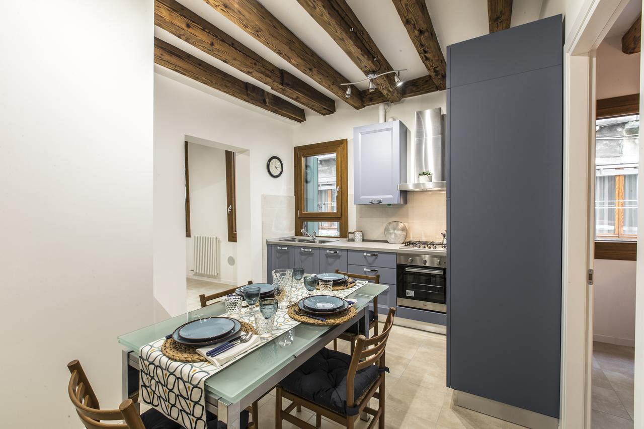 Ca Rezzonico Apartment R&R Venecia Exterior foto