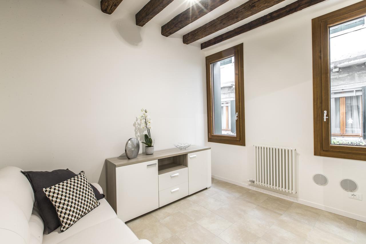 Ca Rezzonico Apartment R&R Venecia Exterior foto